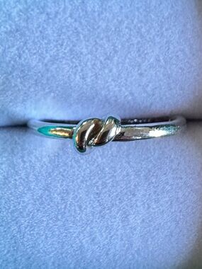 Kate Spade NY Silver Knot Ring Bow Ring Size 8 Signed Designer Jewelry